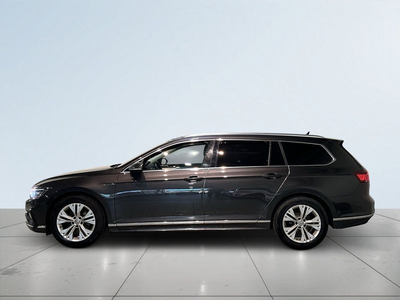 Volkswagen Passat bild 4