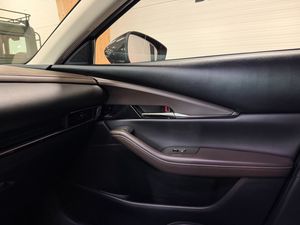 Mazda CX-30 bild 17