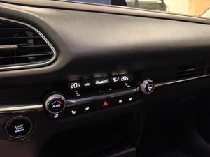 Mazda CX-30 bild 18