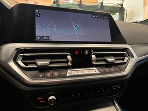 BMW 330 bild 14