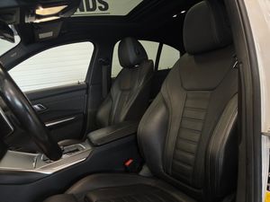 BMW 330 bild 7