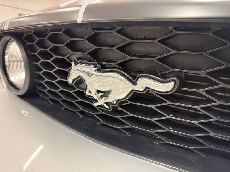 Ford Mustang bild 17