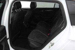 Volkswagen Passat bild 23