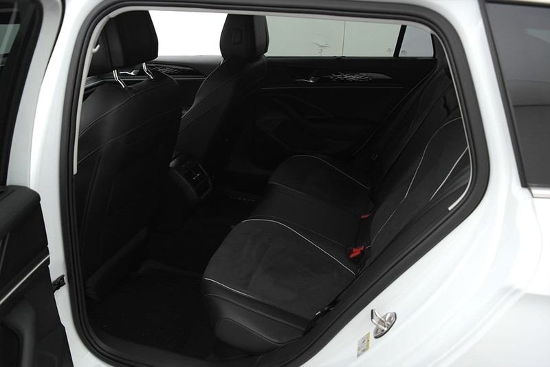 Volkswagen Passat bild 23