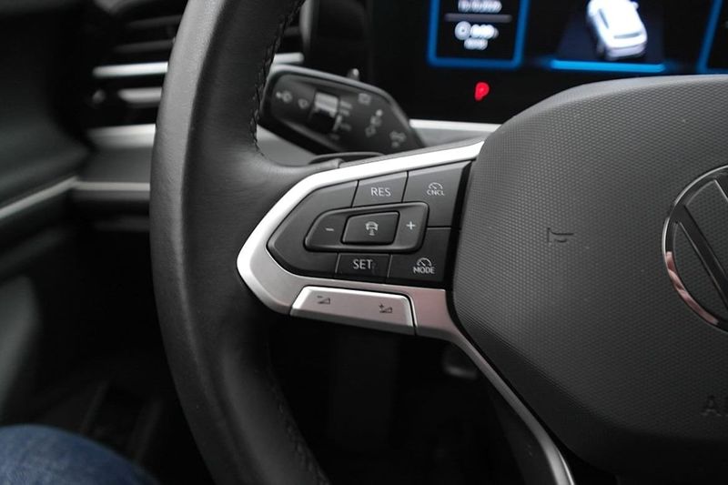 Volkswagen Passat bild 11