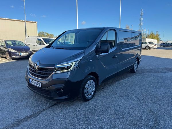 Renault Trafic 3.0t 2.0 dCi 145hk L2 Lång Nordic Line Värmare Drag - 2020
