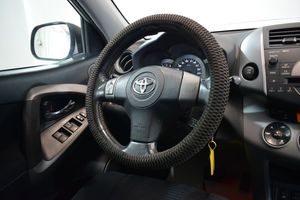 Toyota RAV4 bild 15