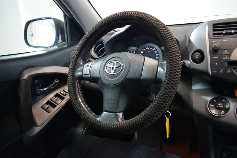 Toyota RAV4 bild 15
