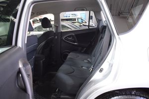 Toyota RAV4 bild 13