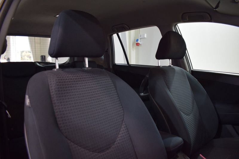 Toyota RAV4 bild 11