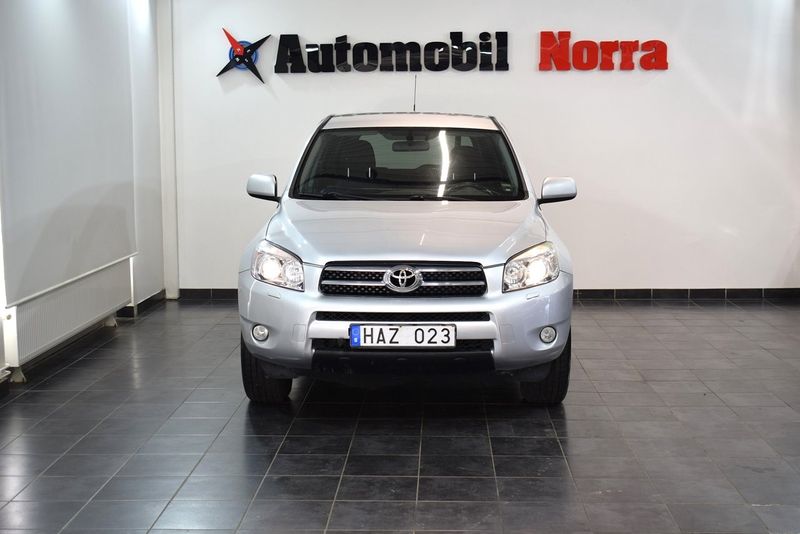 Toyota RAV4 bild 2