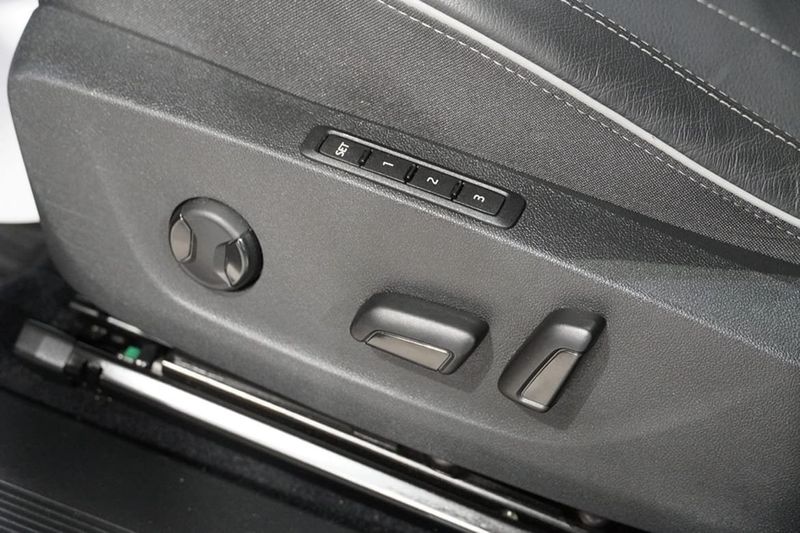 Skoda Enyaq bild 19