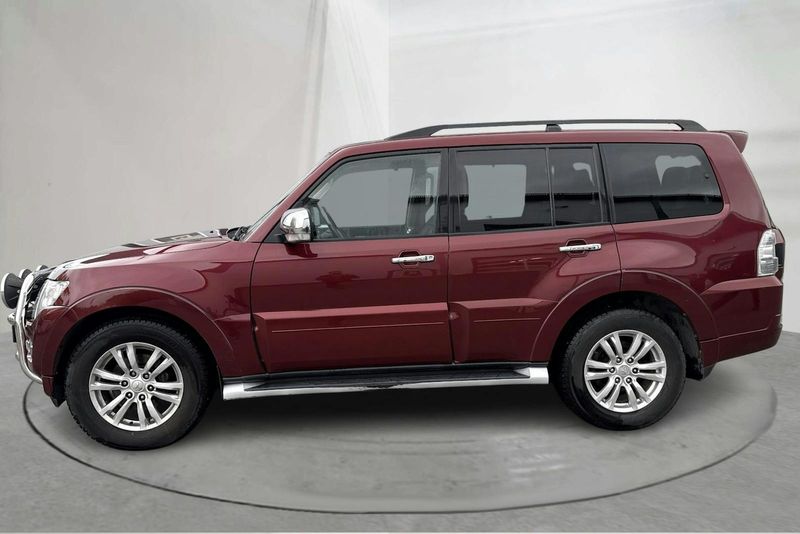 Mitsubishi Pajero bild 2