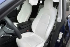 Tesla Model Y bild 17