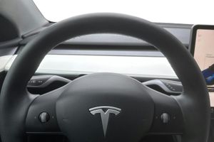 Tesla Model Y bild 10