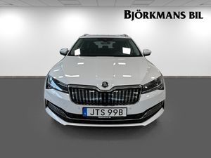 Skoda Superb bild 2