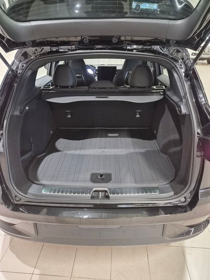 Lynk & Co 01 bild 10