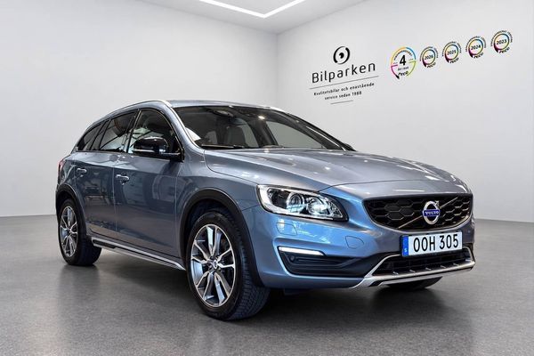 Volvo V60 Cross Country D4 Geartronic Classic Pro | Navigation | Värmare | Drag - 2018