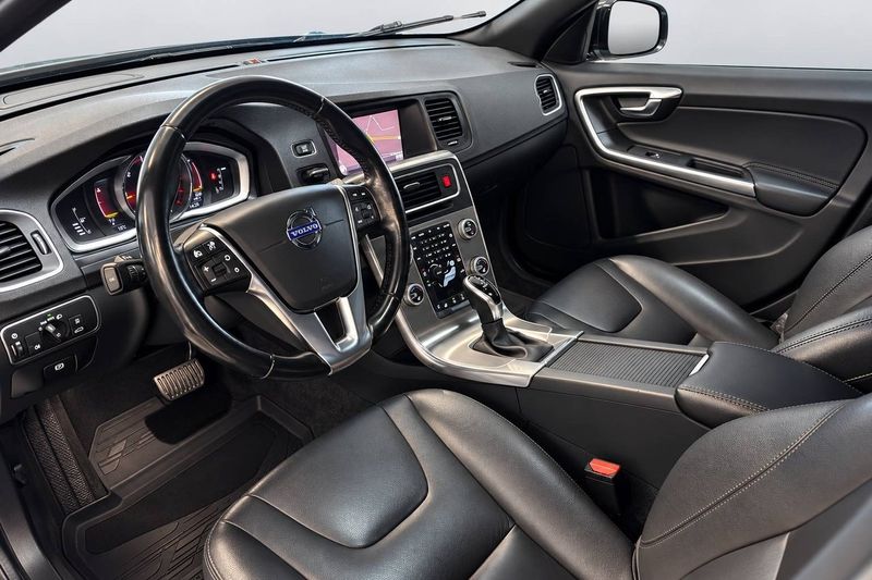 Volvo V60 bild 8