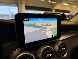 Mercedes GLC220 bild 13