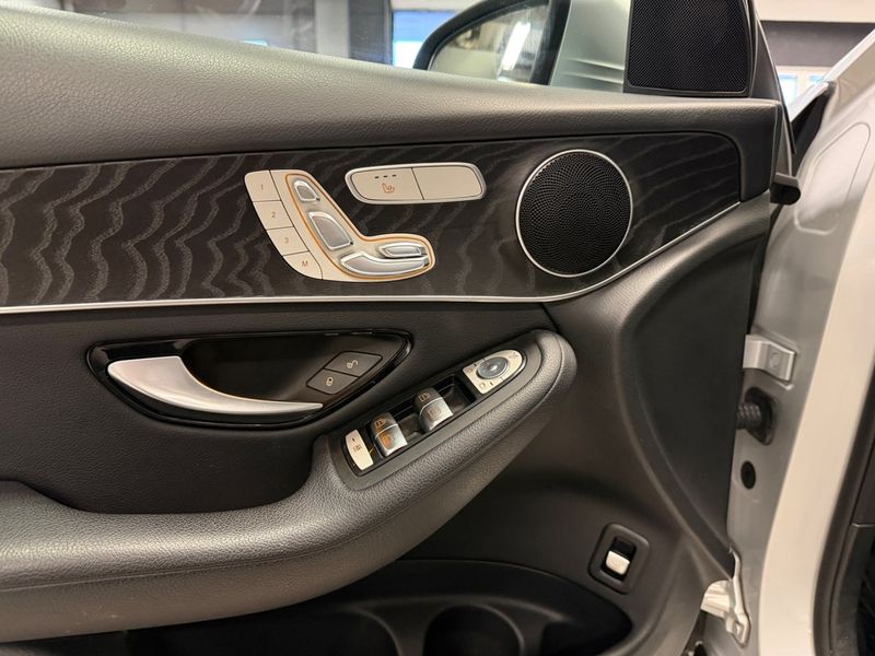 Mercedes GLC220 bild 9