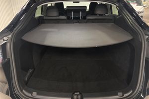 Tesla Model Y bild 26