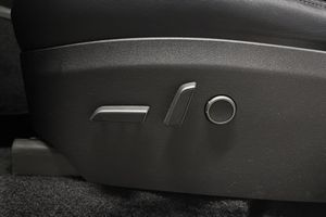 Tesla Model Y bild 24