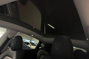 Tesla Model Y bild 25