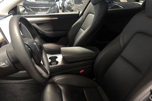 Tesla Model Y bild 10
