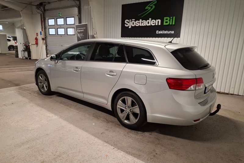Toyota Avensis bild 5