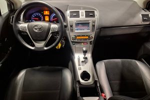 Toyota Avensis bild 10