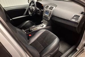 Toyota Avensis bild 14