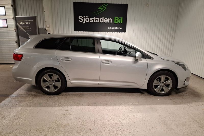 Toyota Avensis bild 4