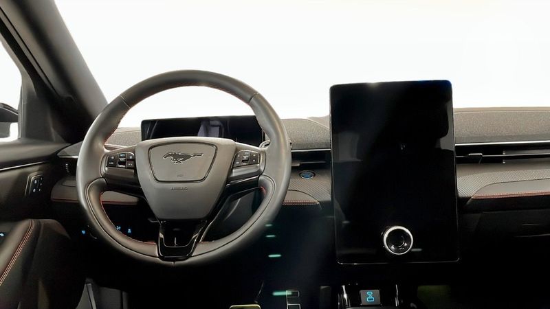 Ford Mustang Mach-E bild 12