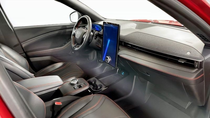 Ford Mustang Mach-E bild 3
