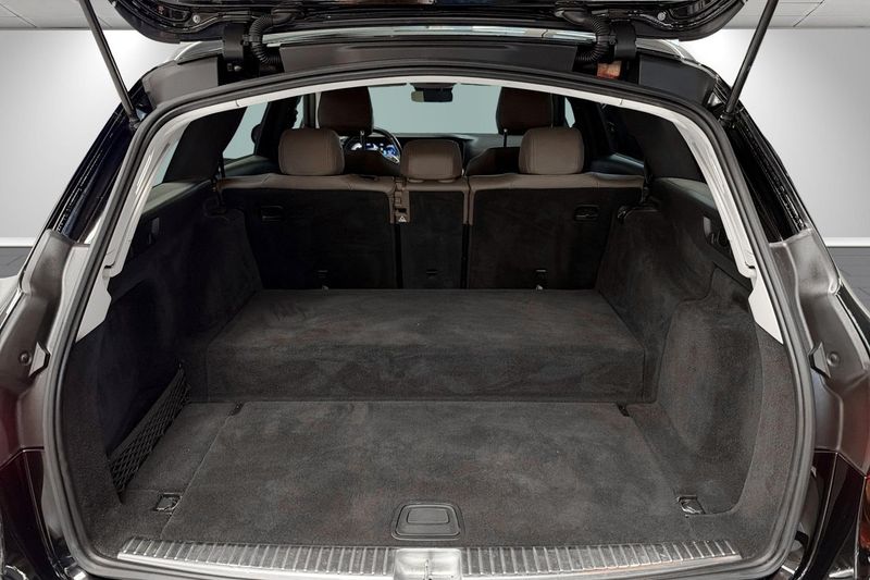 Mercedes E300 bild 14