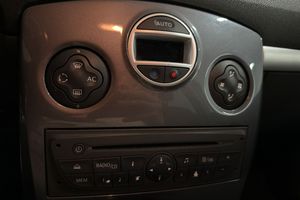 Renault Clio bild 14