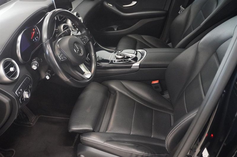 Mercedes GLC220 bild 2