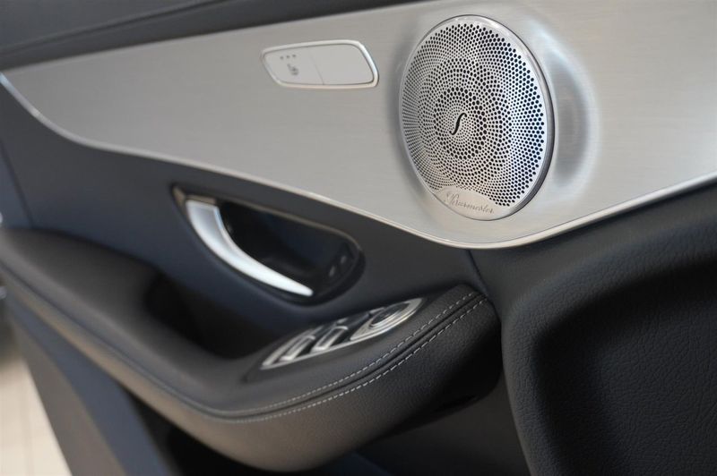 Mercedes GLC220 bild 10