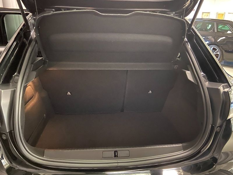 Peugeot 208 bild 11