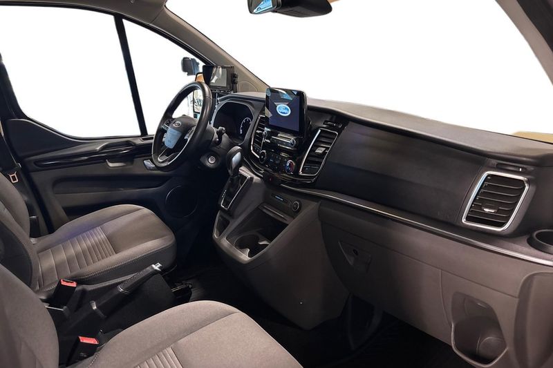 Ford Tourneo Custom bild 19