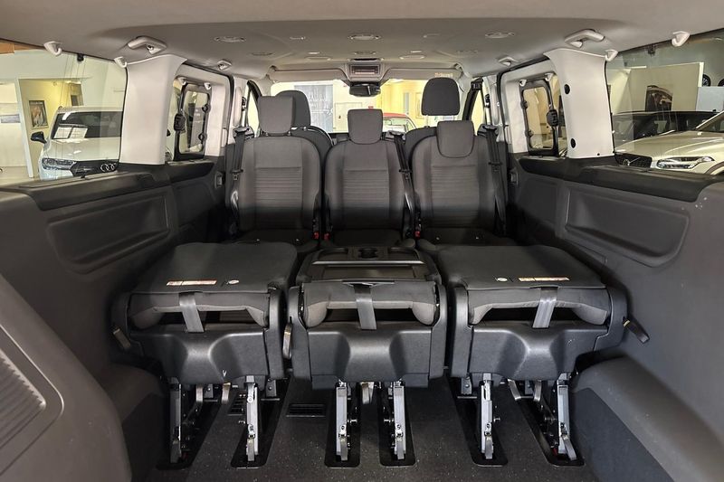 Ford Tourneo Custom bild 22
