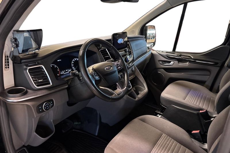 Ford Tourneo Custom bild 11