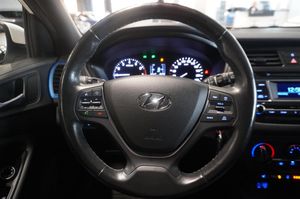 Hyundai i20 bild 15