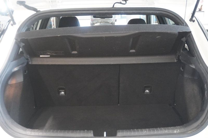 Hyundai i20 bild 10