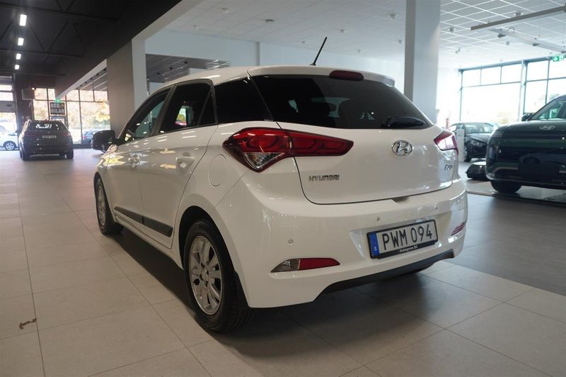 Hyundai i20 bild 4