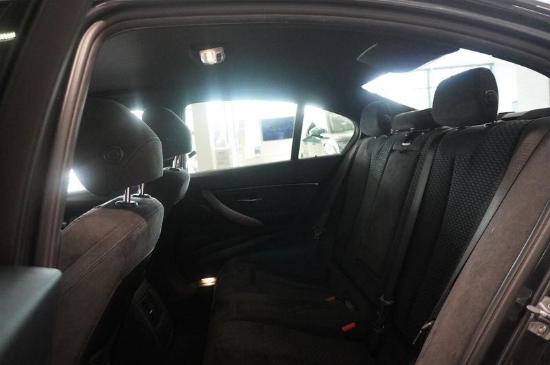 BMW 320 bild 15