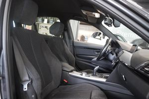 BMW 320 bild 14