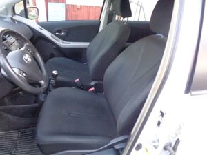 Toyota Yaris bild 9