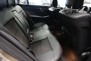 Mercedes E220 bild 15
